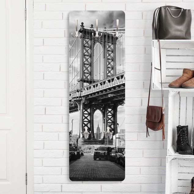 Klädhängare vägg arkitektur och skyline Manhattan Bridge In America
