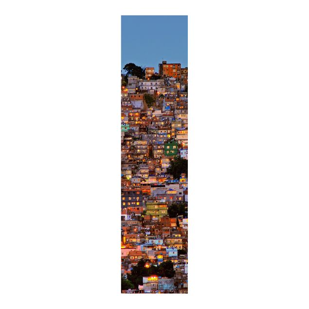 Panelgardiner arkitektur och skyline Rio De Janeiro Favela Sunset