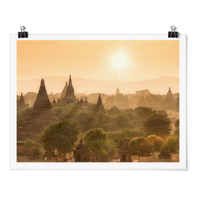 Posters arkitektur och skyline Sun Setting Over Bagan