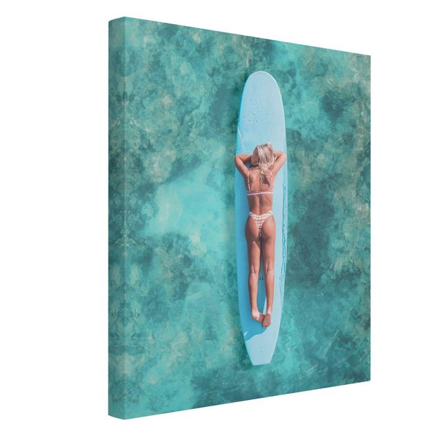 Canvastavlor landskap Surfer Girl With Blue Board