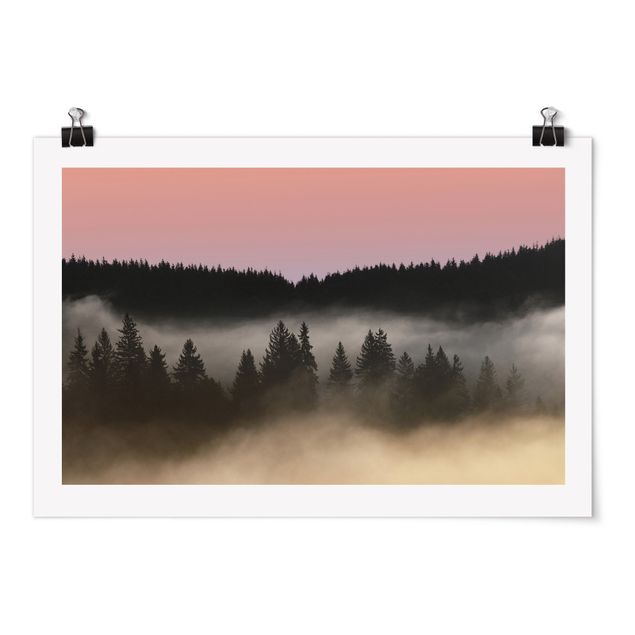 Posters landskap Dreamy Foggy Forest