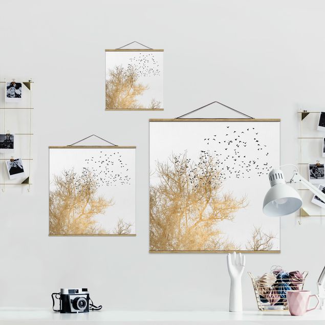 Tavlor modernt Flock Of Birds In Front Of Golden Tree