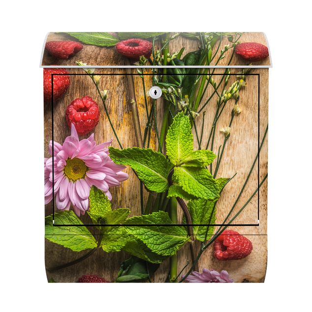 Brevlådor blommor  Flowers Raspberries Mint